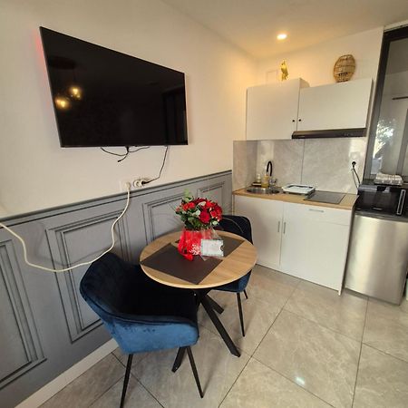 Ferienwohnung Le Nid Douillet Calme Proche Du Centre Parking Video Projecteur Brest Exterior foto