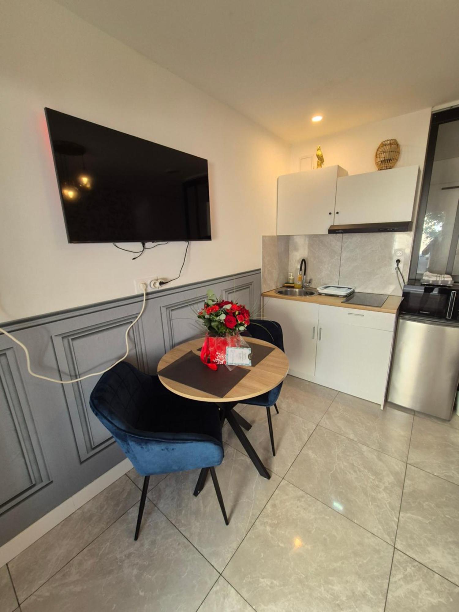 Ferienwohnung Le Nid Douillet Calme Proche Du Centre Parking Video Projecteur Brest Exterior foto